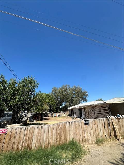 Blythe, CA 92225,909 W Barnard