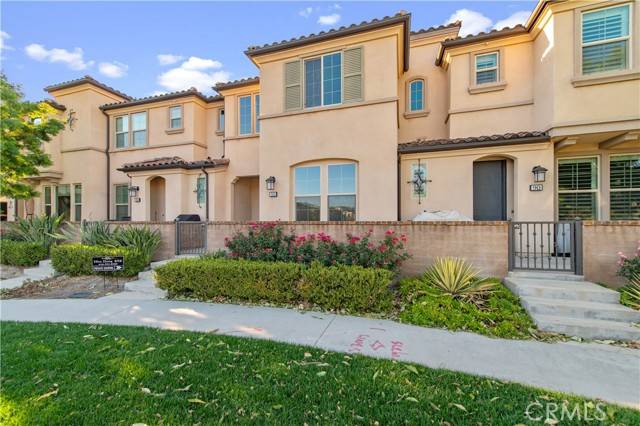 Lake Forest (el Toro), CA 92630,88 Finch