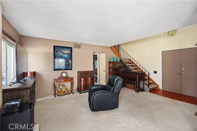 Lake Forest (el Toro), CA 92630,23976 Carmel Drive