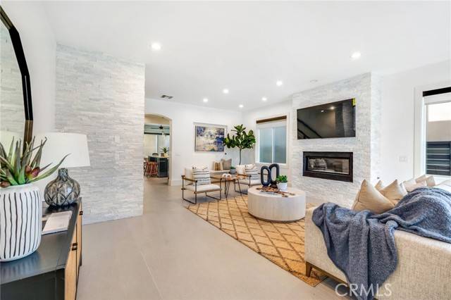 Huntington Beach, CA 92648,310 2nd Street