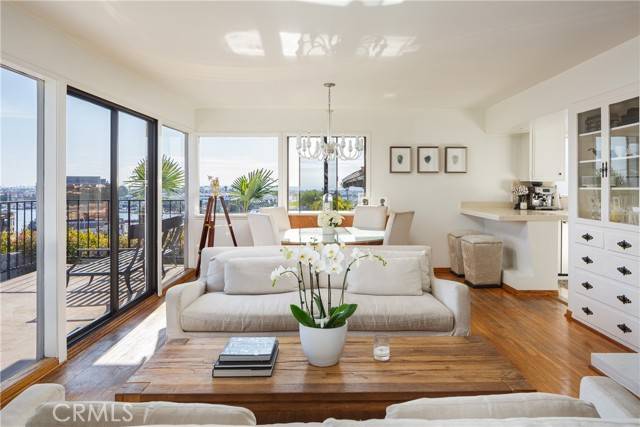 Newport Beach, CA 92663,231 Santa Ana Avenue
