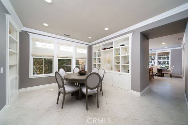 Valencia (santa Clarita), CA 91355,27050 Island Road