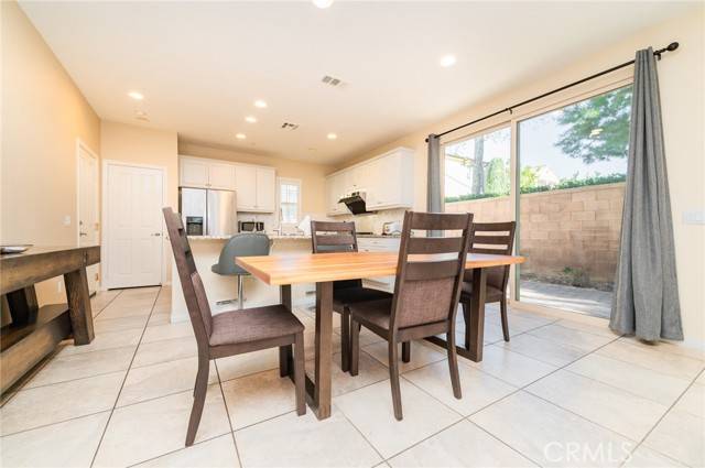 Irvine, CA 92618,34 Latitude