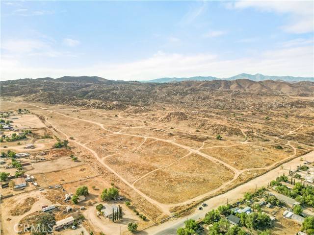 Perris, CA 92570,0 no address