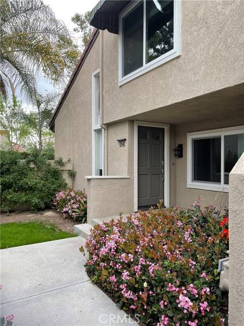 Irvine, CA 92612,184 Stanford Court #92