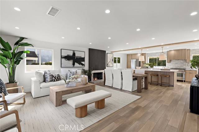 Costa Mesa, CA 92626,1821 Oriole Drive