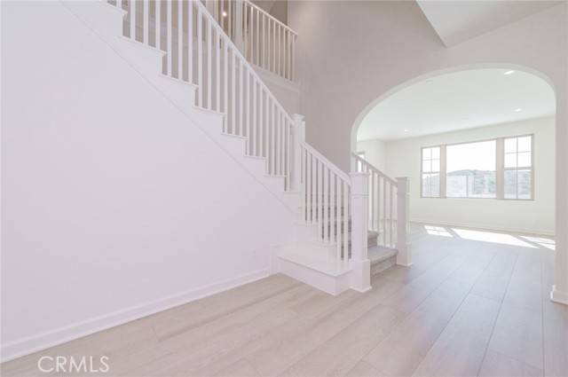 Irvine, CA 92618,248 canterbury