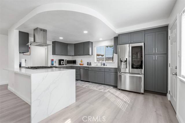 La Habra, CA 90631,660 Buena Vista Avenue