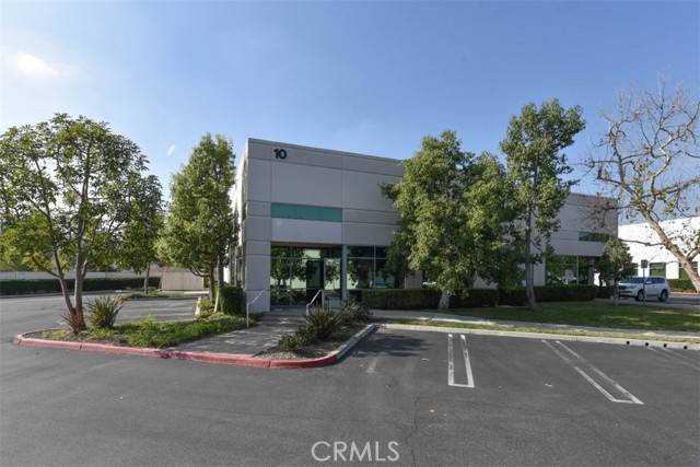 Irvine, CA 92618,10 Goddard