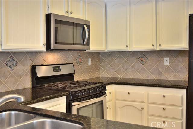 Irvine, CA 92604,16 Creekwood #67