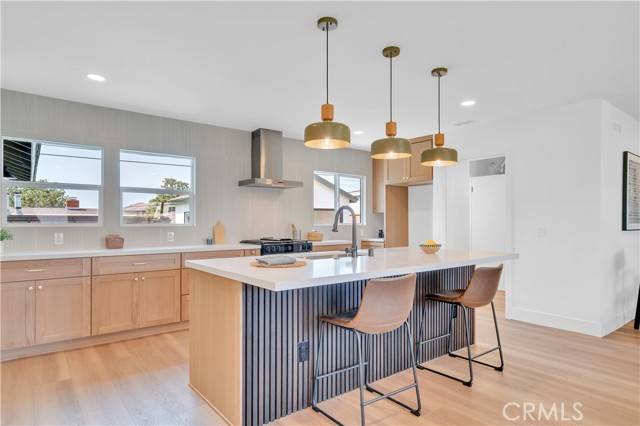 Inglewood, CA 90303,10525 S 5th Avenue