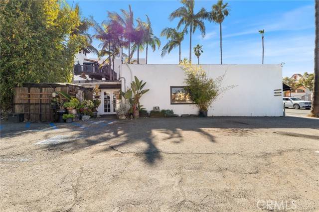 San Clemente, CA 92672,307 N El Camino Real