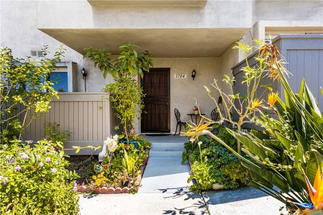 Montebello, CA 90640,1704 Mountain Terrace Lane