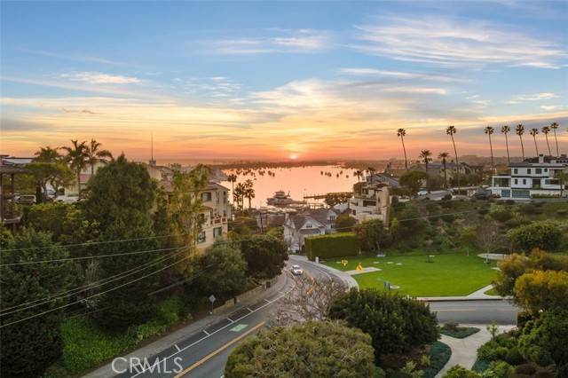Corona Del Mar (newport Beach), CA 92625,2516 Bayside Drive