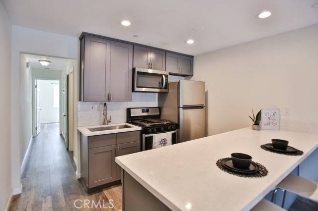 Fountain Valley, CA 92708,17200 Newhope Street #206