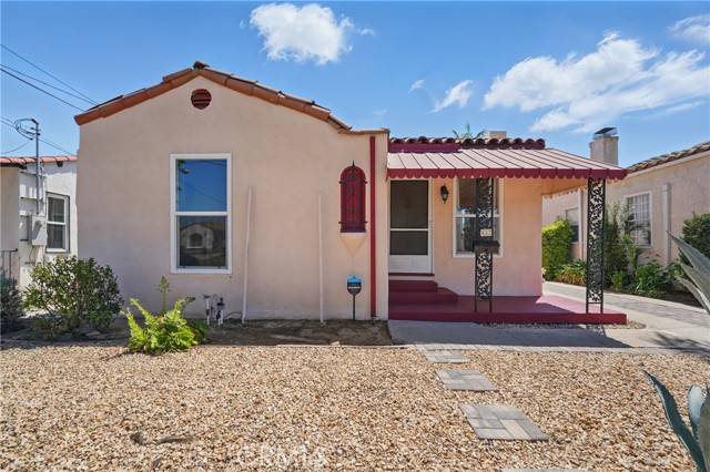 Alhambra, CA 91801,832 S 7th Street
