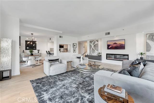Long Beach, CA 90802,850 E Ocean Boulevard #301