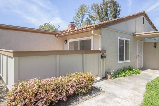 Laguna Woods, CA 92637,3293 San Amadeo #D