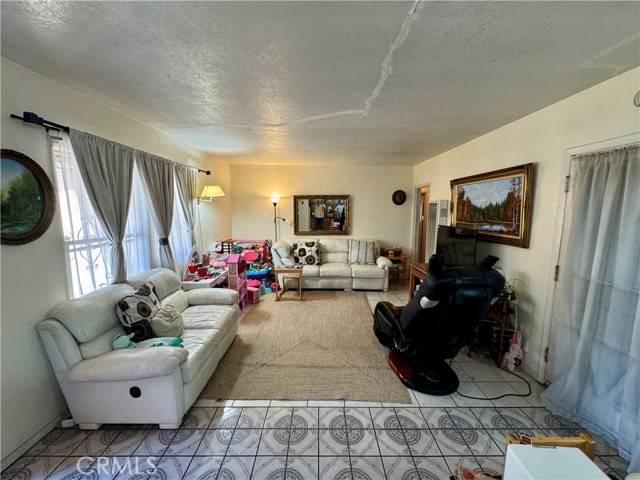Santa Ana, CA 92703,1235 W Camile Street