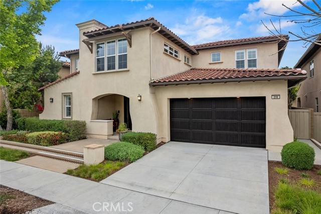 Irvine, CA 92618,208 Radial