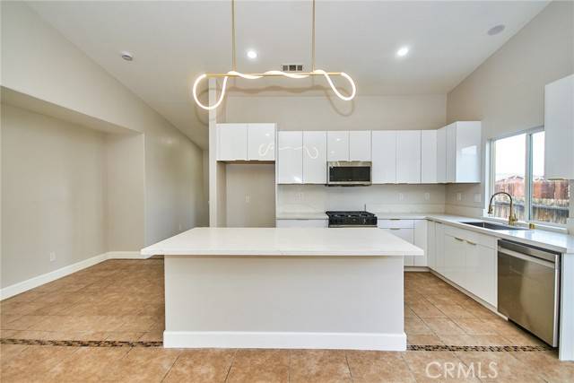Victorville, CA 92392,13123 Arvila Drive