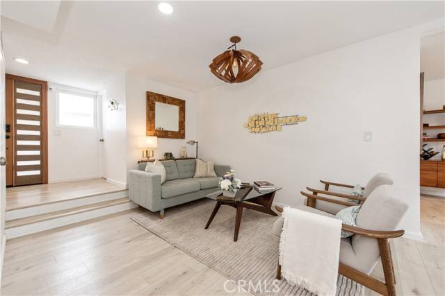 Newport Beach, CA 92663,430 Orion Way