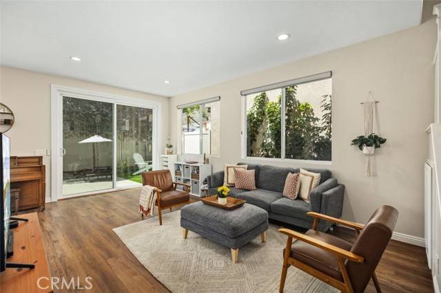 Aliso Viejo, CA 92656,8 Quebec