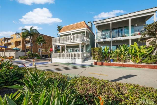 Newport Beach, CA 92661,700 E Oceanfront