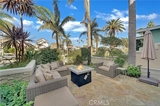Huntington Beach, CA 92648,614 9th Street
