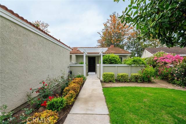 Laguna Woods, CA 92637,3268 San Amadeo #C