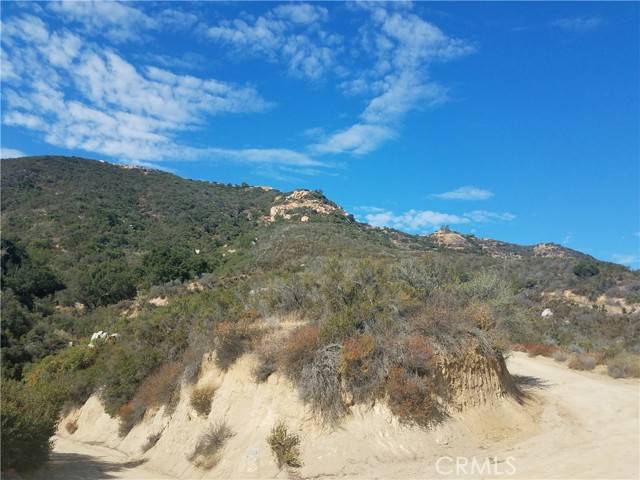 Lake Elsinore, CA 92530,0 Truck Trail
