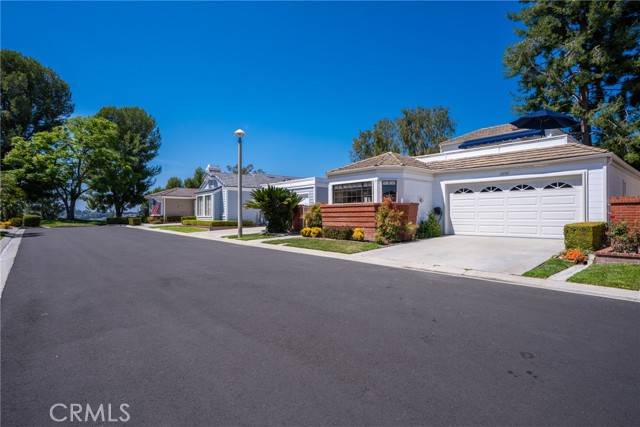 Mission Viejo, CA 92692,28385 Borgona