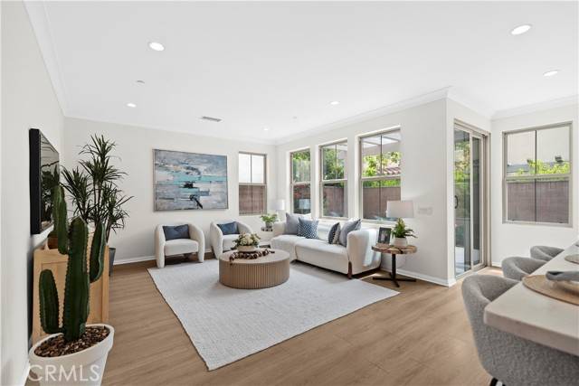 Irvine, CA 92620,161 Overbrook