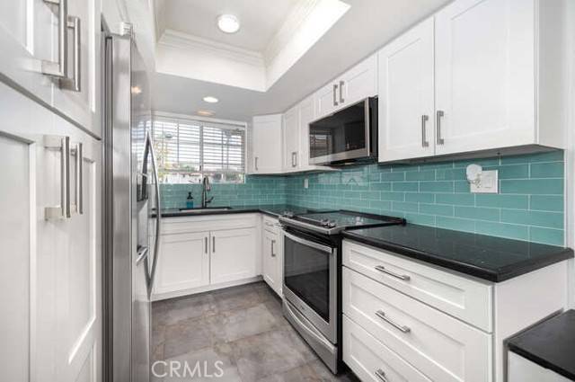 Mission Viejo, CA 92691,23391 La Crescenta #270C