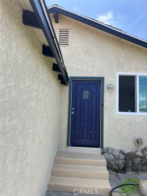 Los Angeles, CA 90003,140 E Colden Avenue