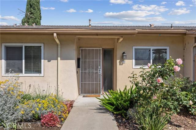 Tustin, CA 92780,1881 Mitchell Avenue #34
