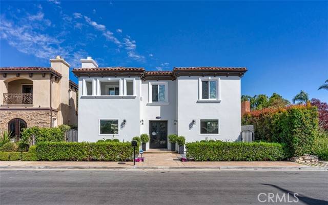 Newport Beach, CA 92663,508 Westminster Avenue