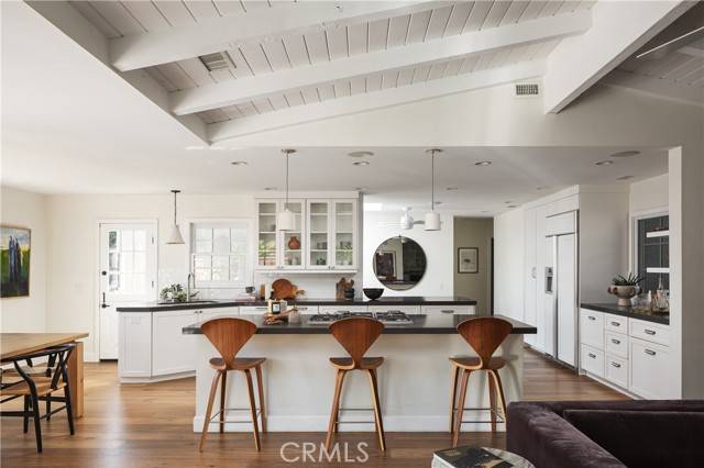 Newport Beach, CA 92660,1307 Oxford Lane