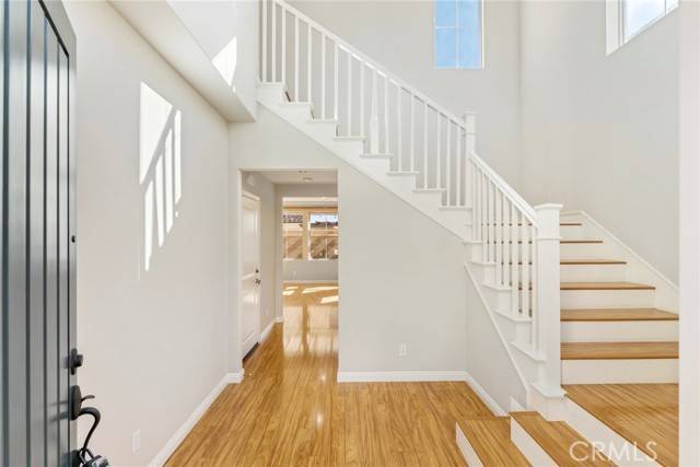 Irvine, CA 92620,90 Devonshire