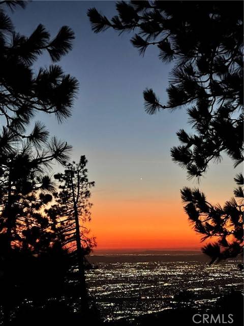 Running Springs, CA 92382,1 Fredalba Road