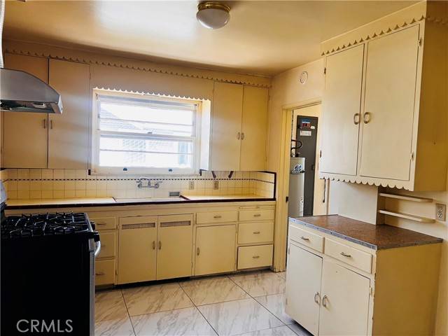 Alhambra, CA 91803,1836 S 7th Street