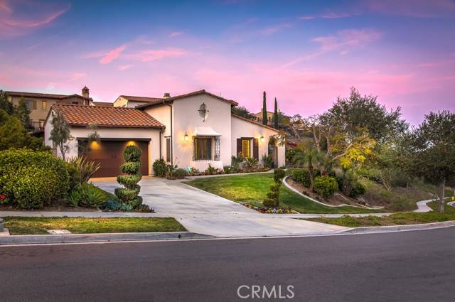 Irvine, CA 92603,501 Luminous