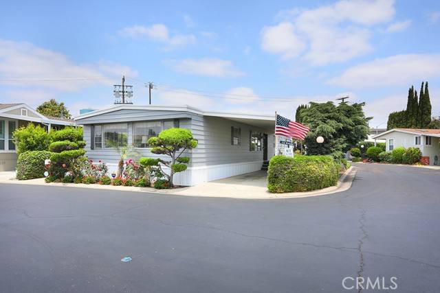 Tustin, CA 92780,99 La Ronda
