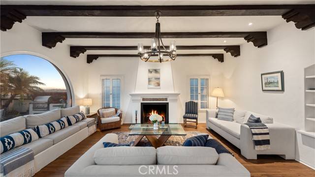 Newport Beach, CA 92661,1305 E Balboa Boulevard