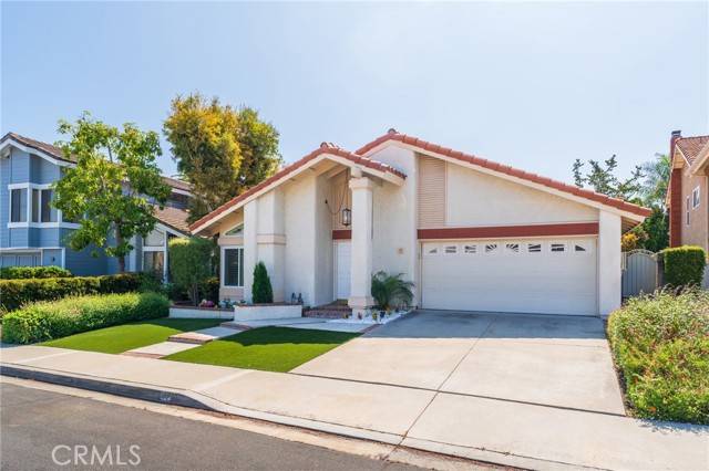 Irvine, CA 92620,17 Kara