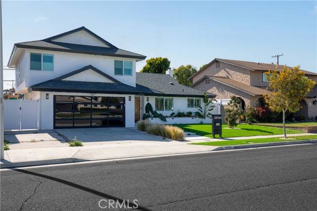 Huntington Beach, CA 92647,16261 Angler Lane
