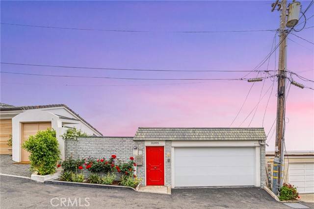 Laguna Beach, CA 92651,31895 Circle Drive
