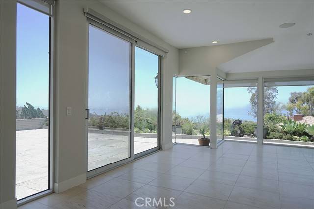 Laguna Beach, CA 92651,2615 Temple Hills Drive