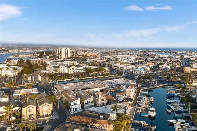 Newport Beach, CA 92663,410 Clubhouse Avenue