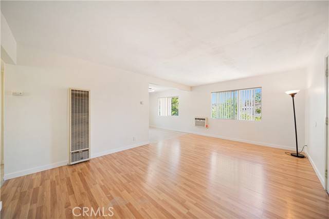 Santa Ana, CA 92707,2516 S Baker Street